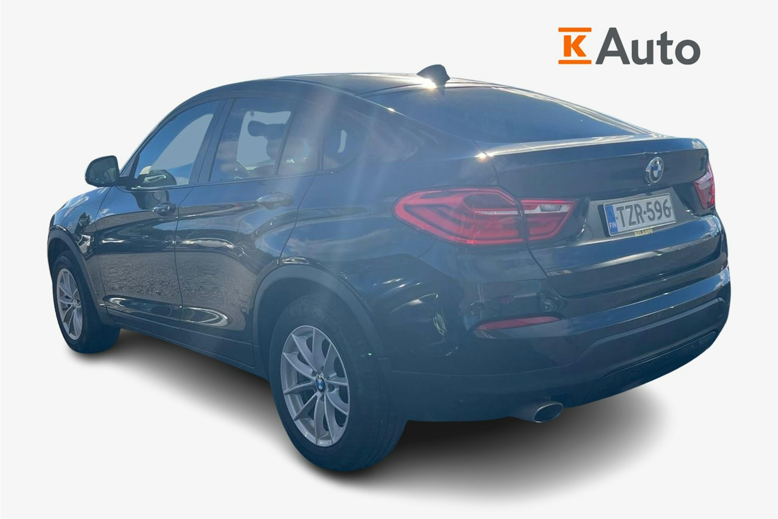 musta BMW X4 2015 kuva 2.