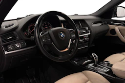 punainen BMW X4 2015 kuva 6.