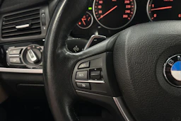 punainen BMW X4 2015 kuva 13.