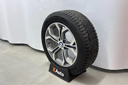 punainen BMW X4 2015 kuva 22.