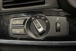 Valkoinen BMW X4 2016 kuva 20.