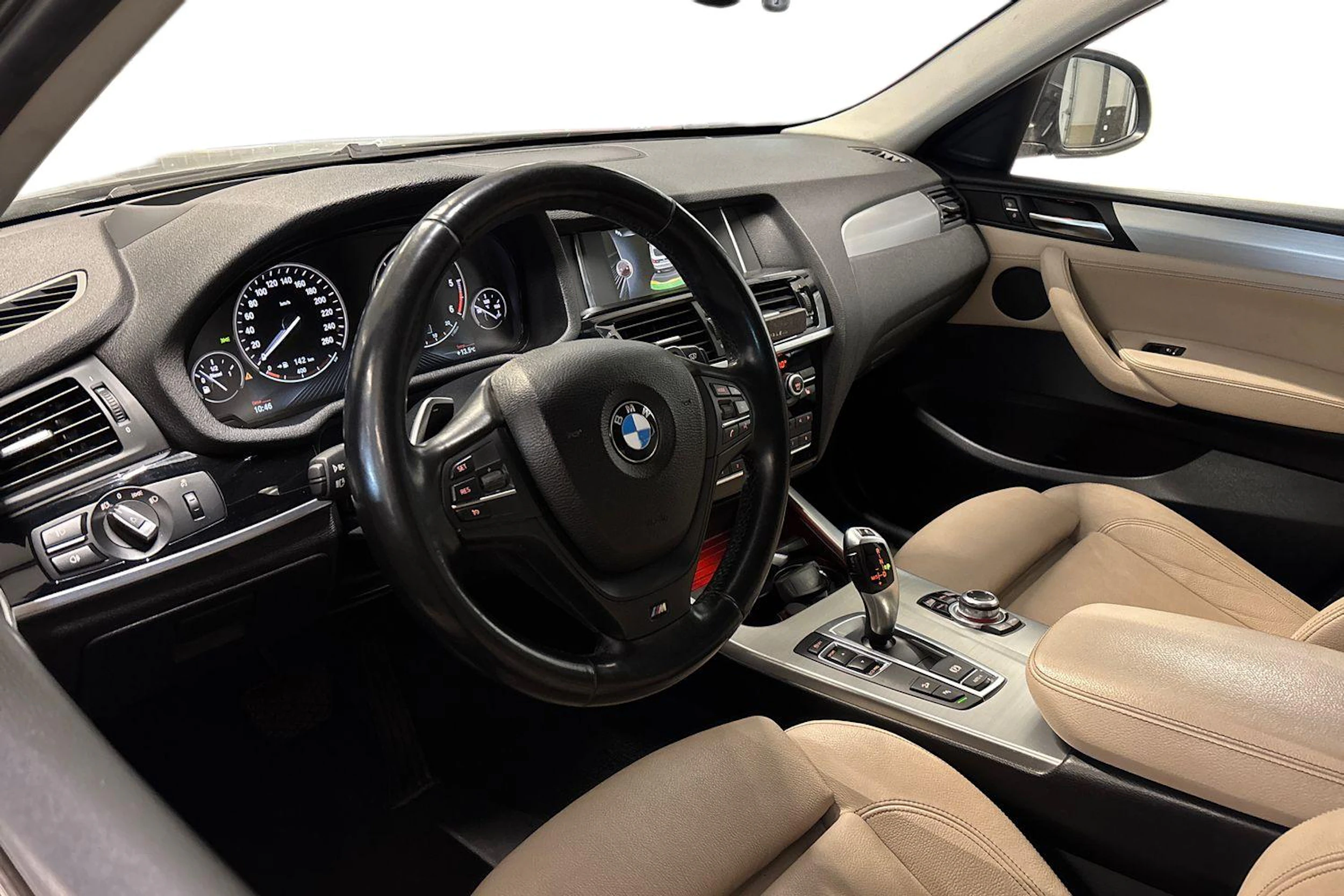 harmaa BMW X4 2016 kuva 3.