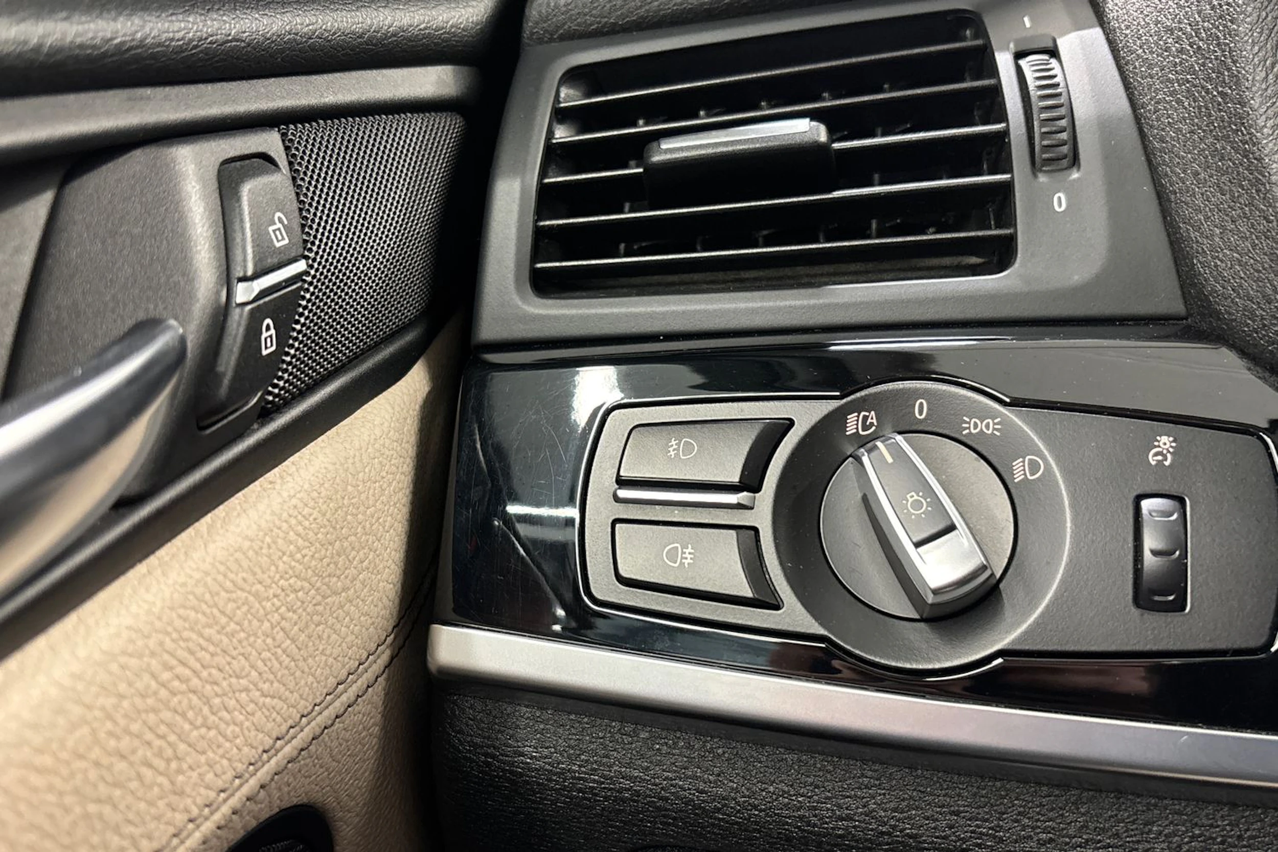 harmaa BMW X4 2016 kuva 20.