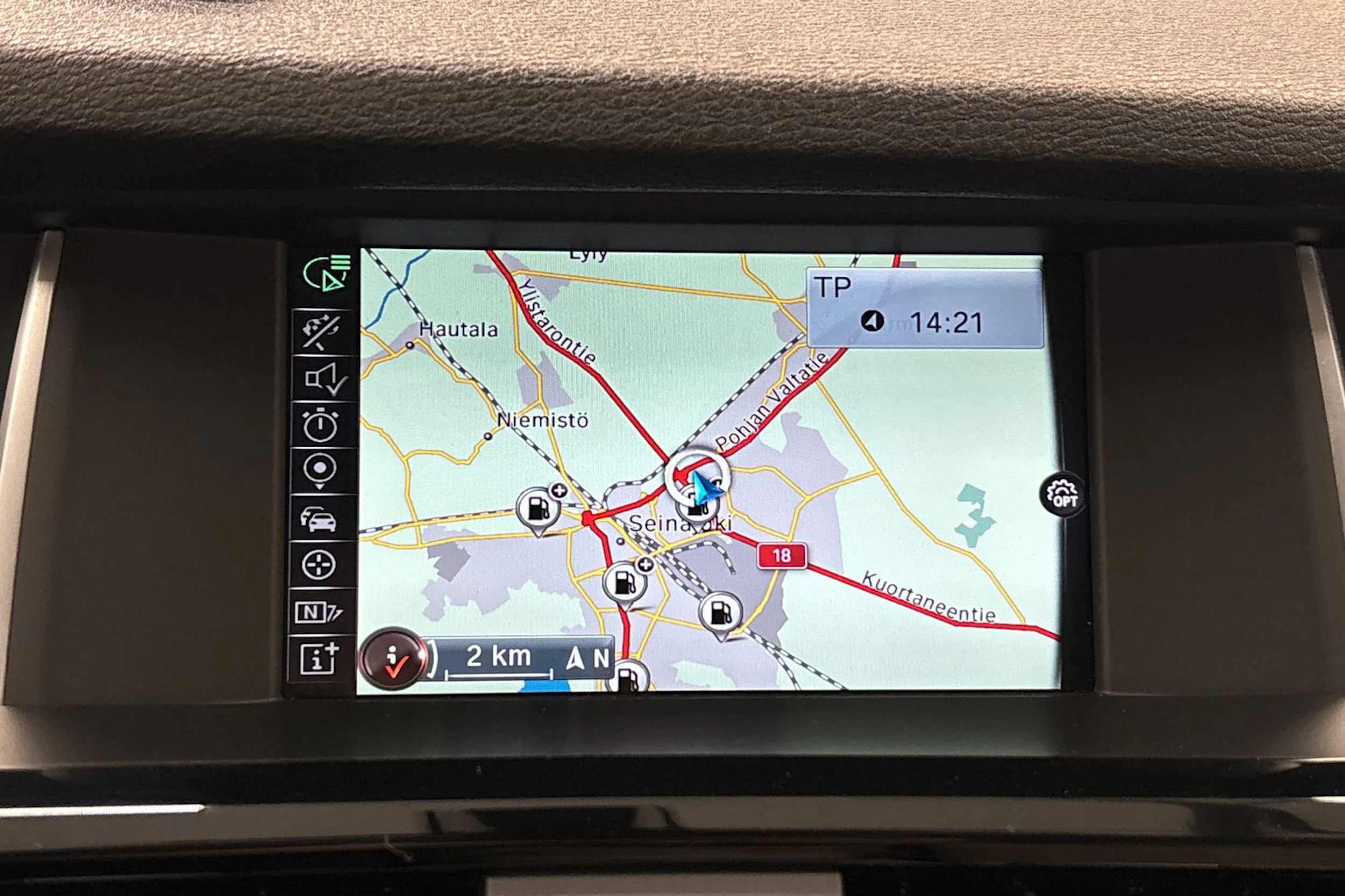 harmaa BMW X4 2016 kuva 23.