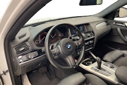 valkoinen BMW X4 2016 kuva 7.