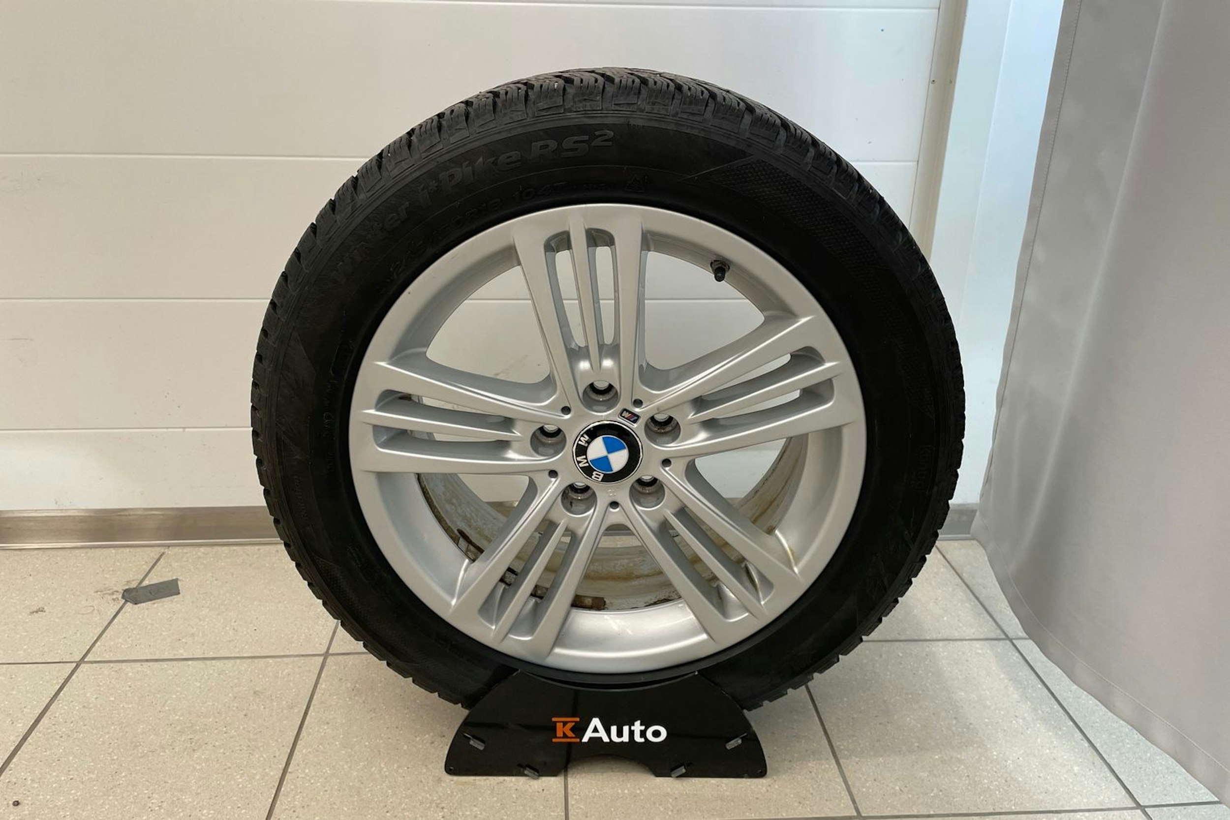 valkoinen BMW X4 2016 kuva 24.