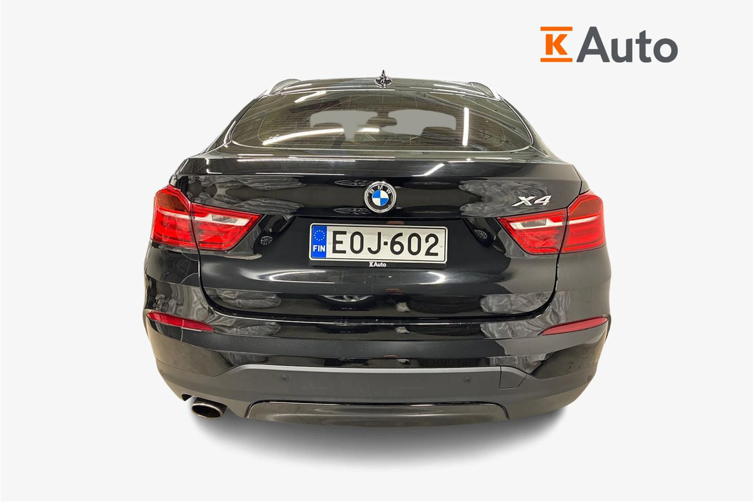 Musta BMW X4 2017 kuva 4.