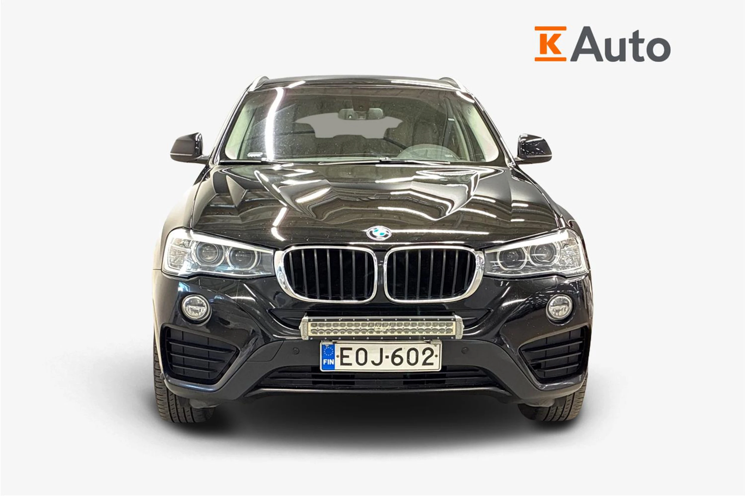 Musta BMW X4 2017 kuva 5.