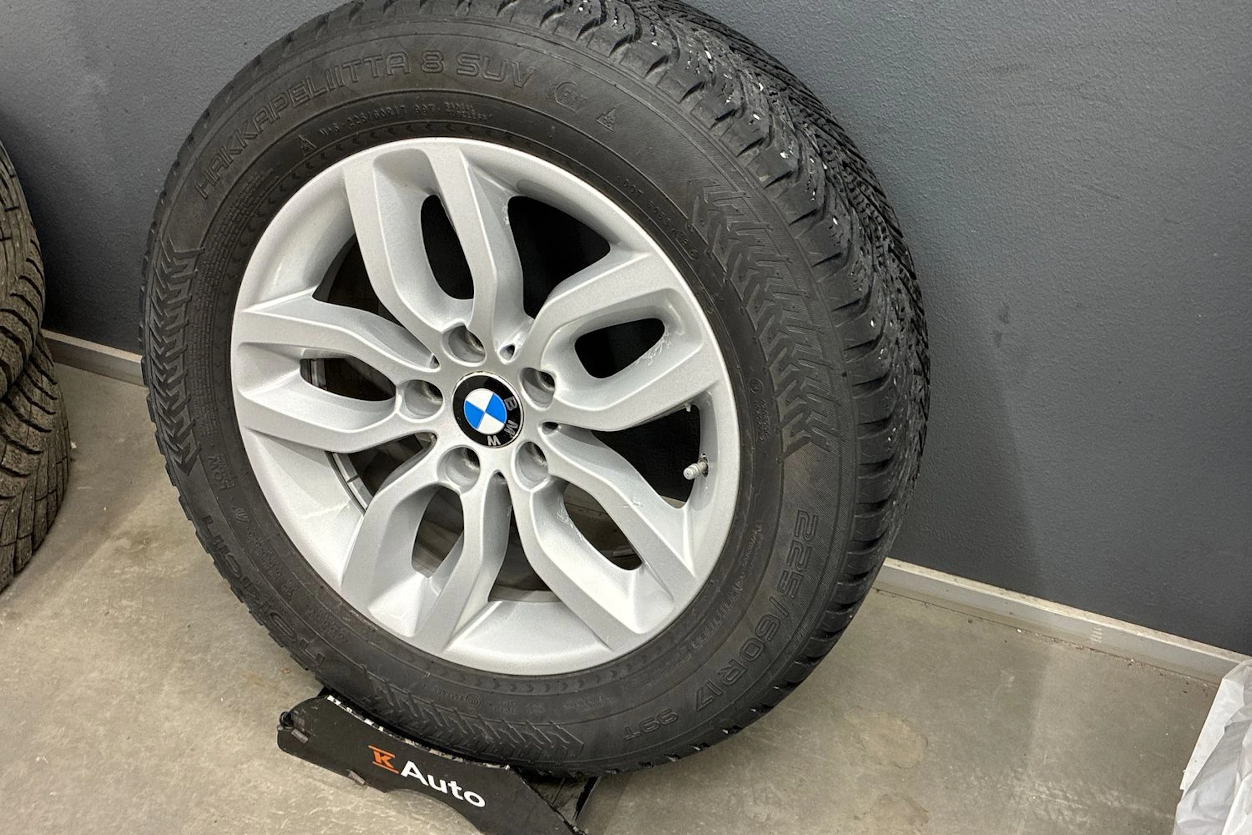 Musta BMW X4 2017 kuva 13.