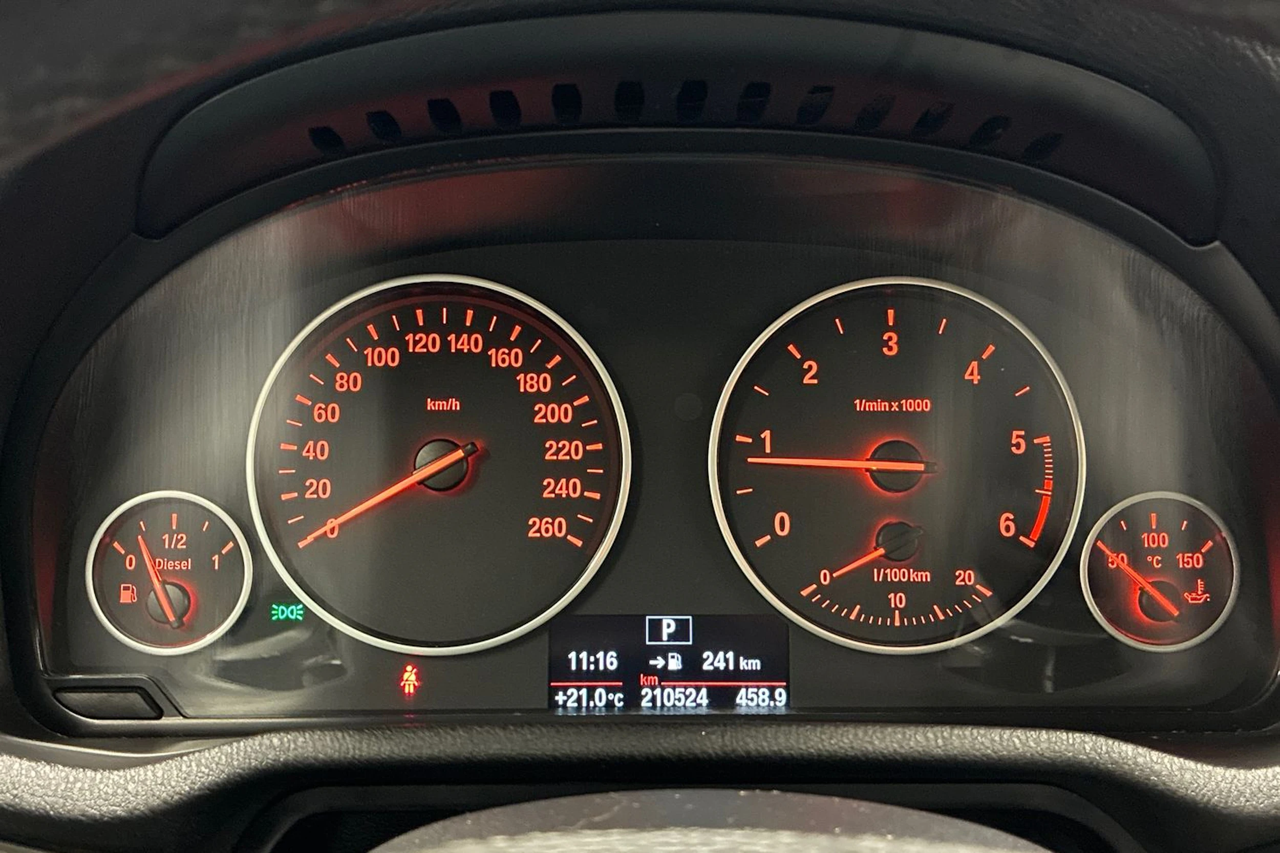 Musta BMW X4 2017 kuva 16.