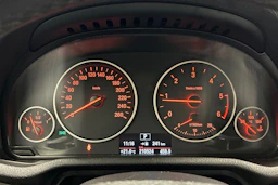 Musta BMW X4 2017 kuva 16.