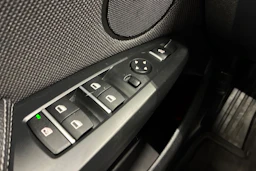 Musta BMW X4 2017 kuva 20.