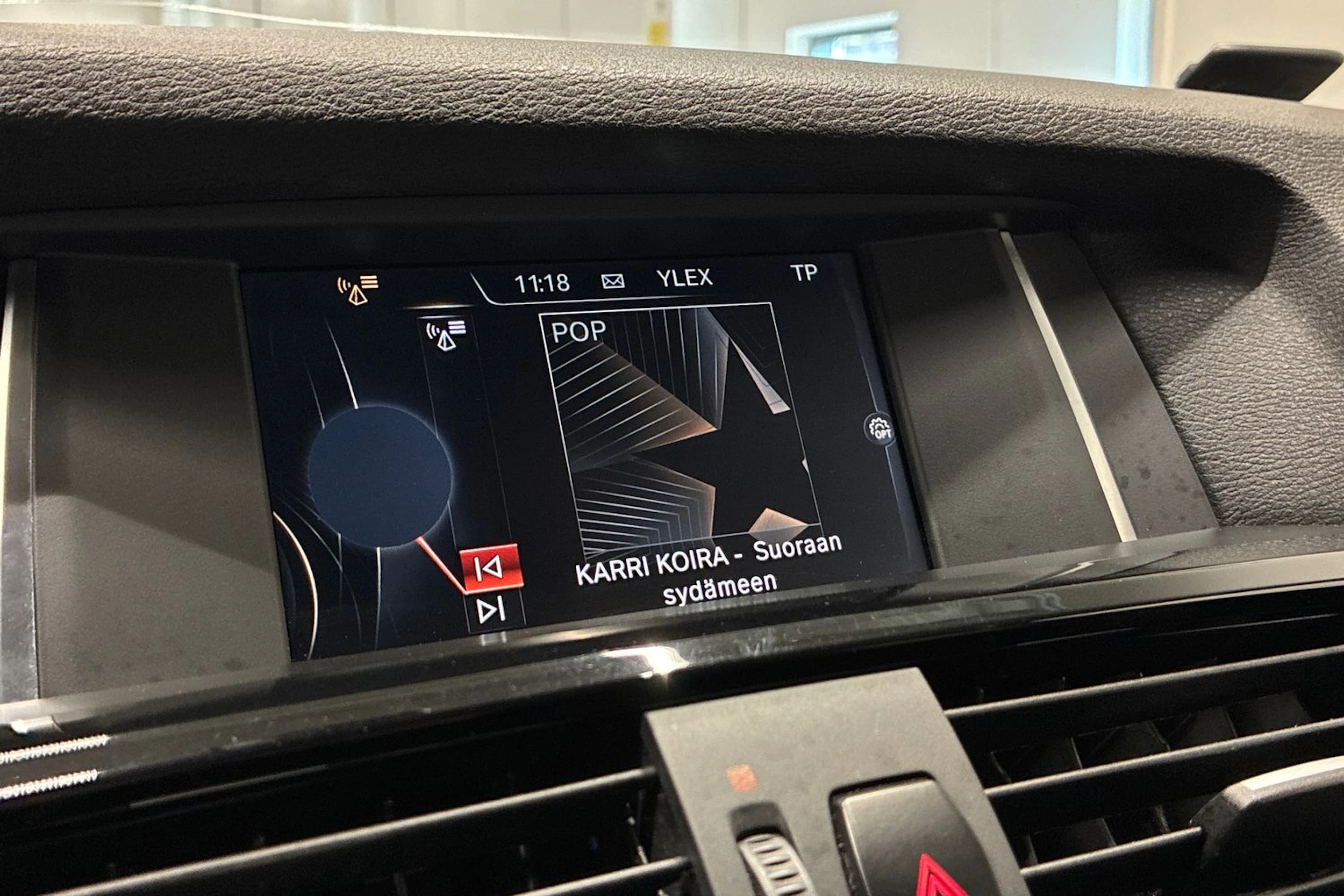 Musta BMW X4 2017 kuva 23.