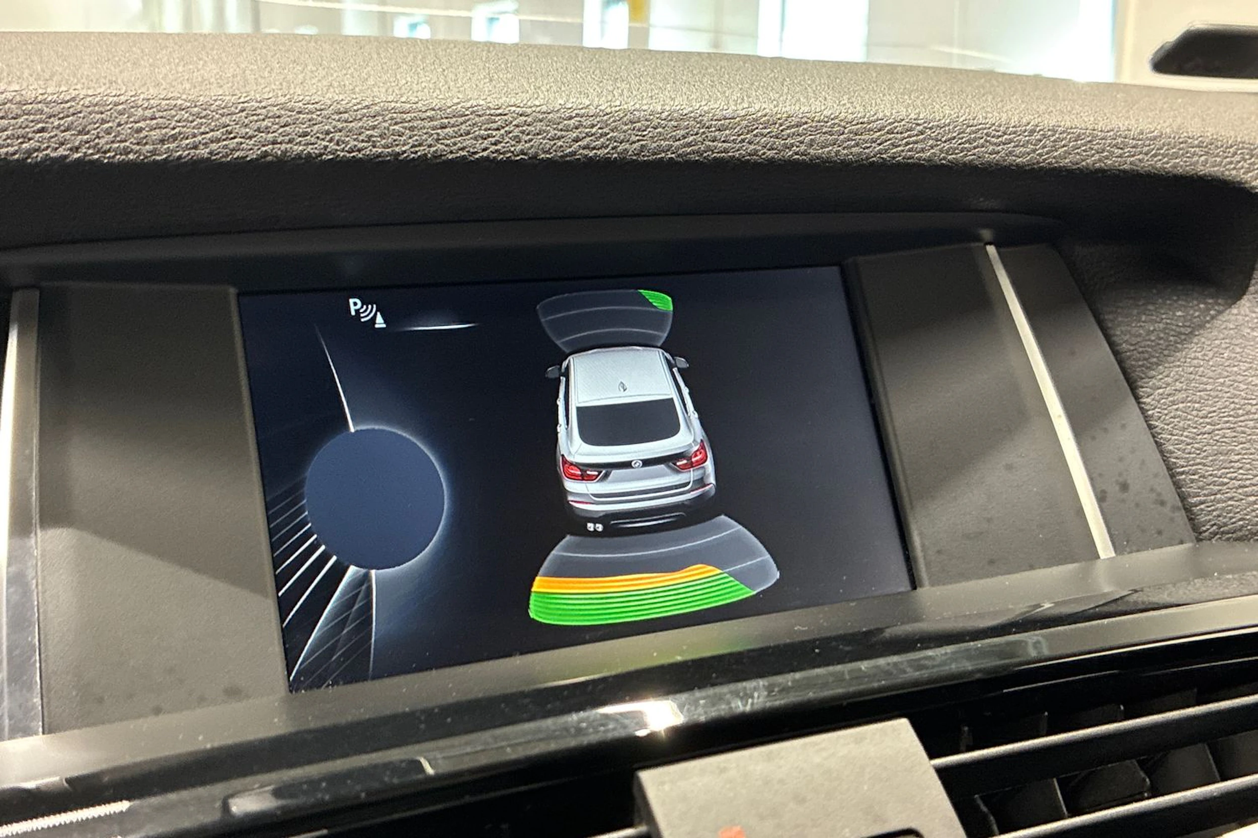 Musta BMW X4 2017 kuva 24.