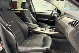 Musta BMW X4 2017 kuva 27.