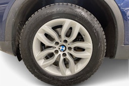 sininen BMW X4 2017 kuva 9.