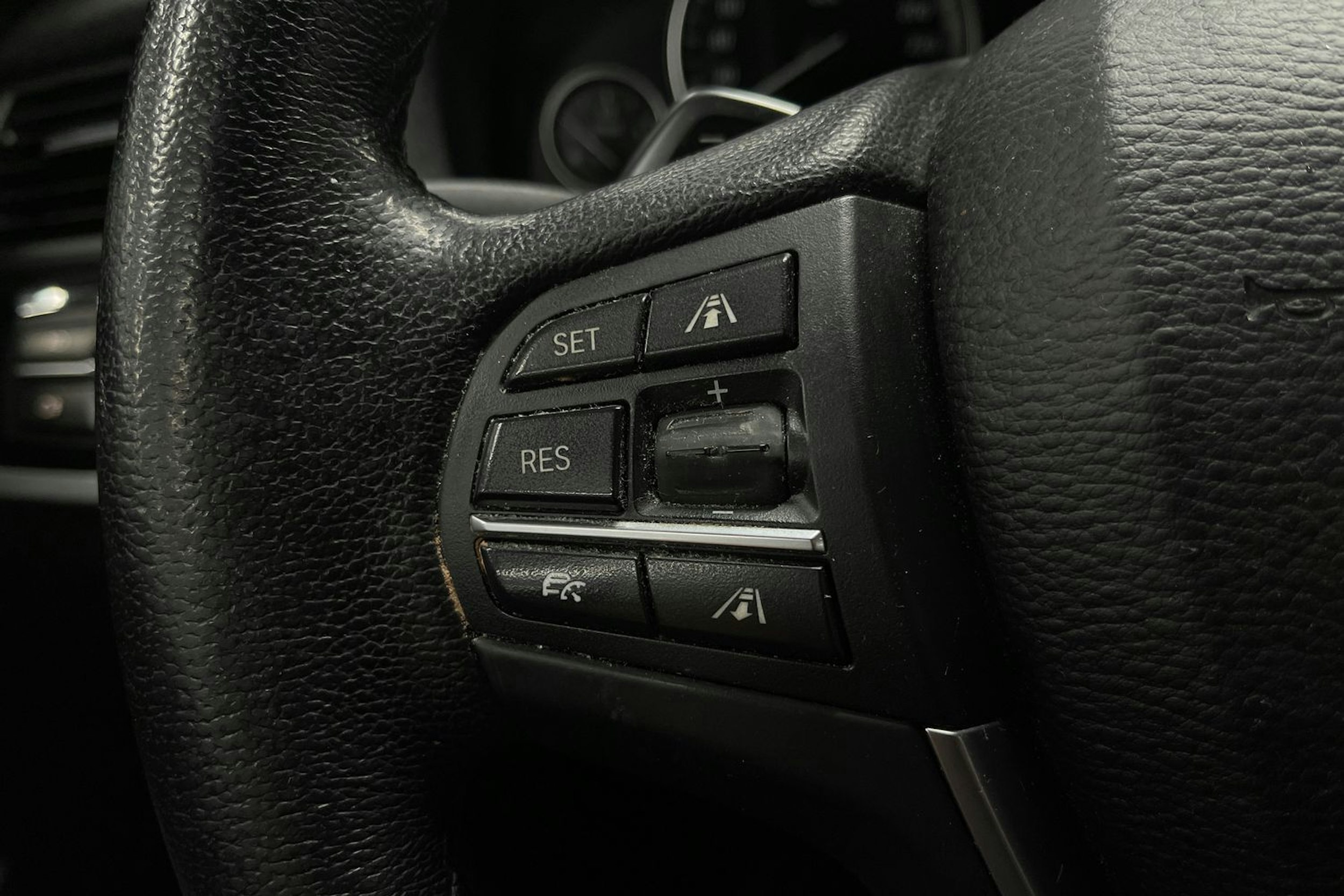 sininen BMW X4 2017 kuva 13.