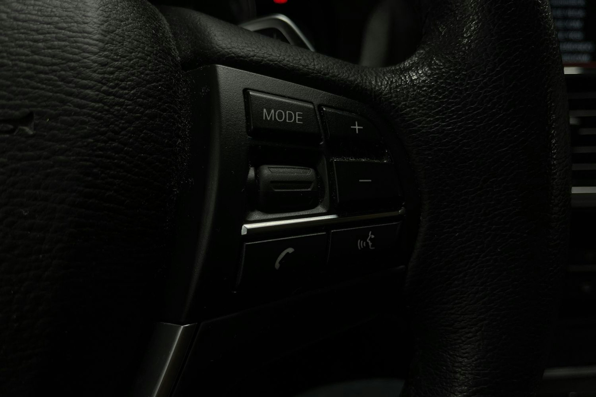 sininen BMW X4 2017 kuva 14.