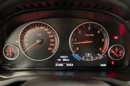 sininen BMW X4 2017 kuva 15.