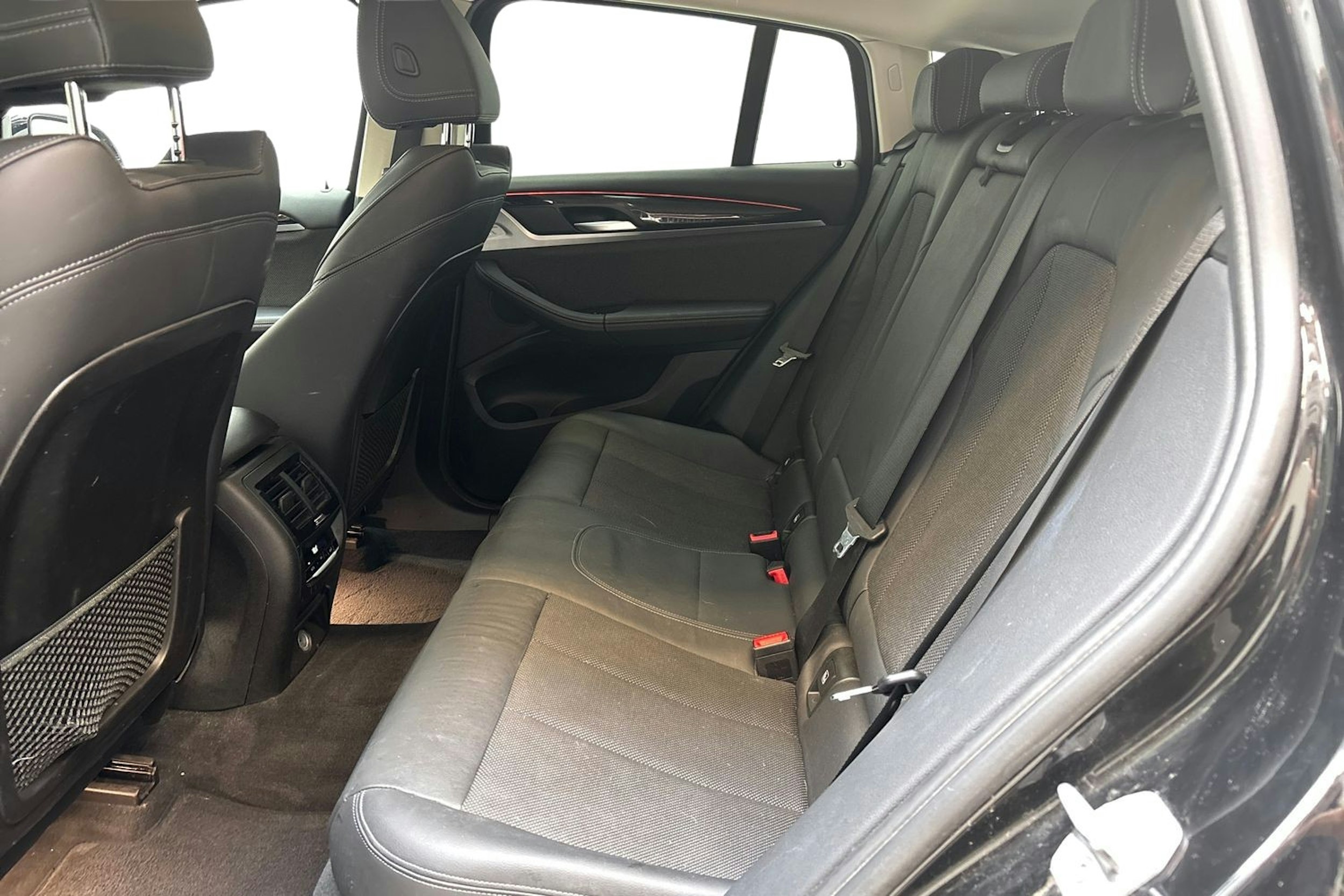 musta BMW X4 2019 kuva 10.