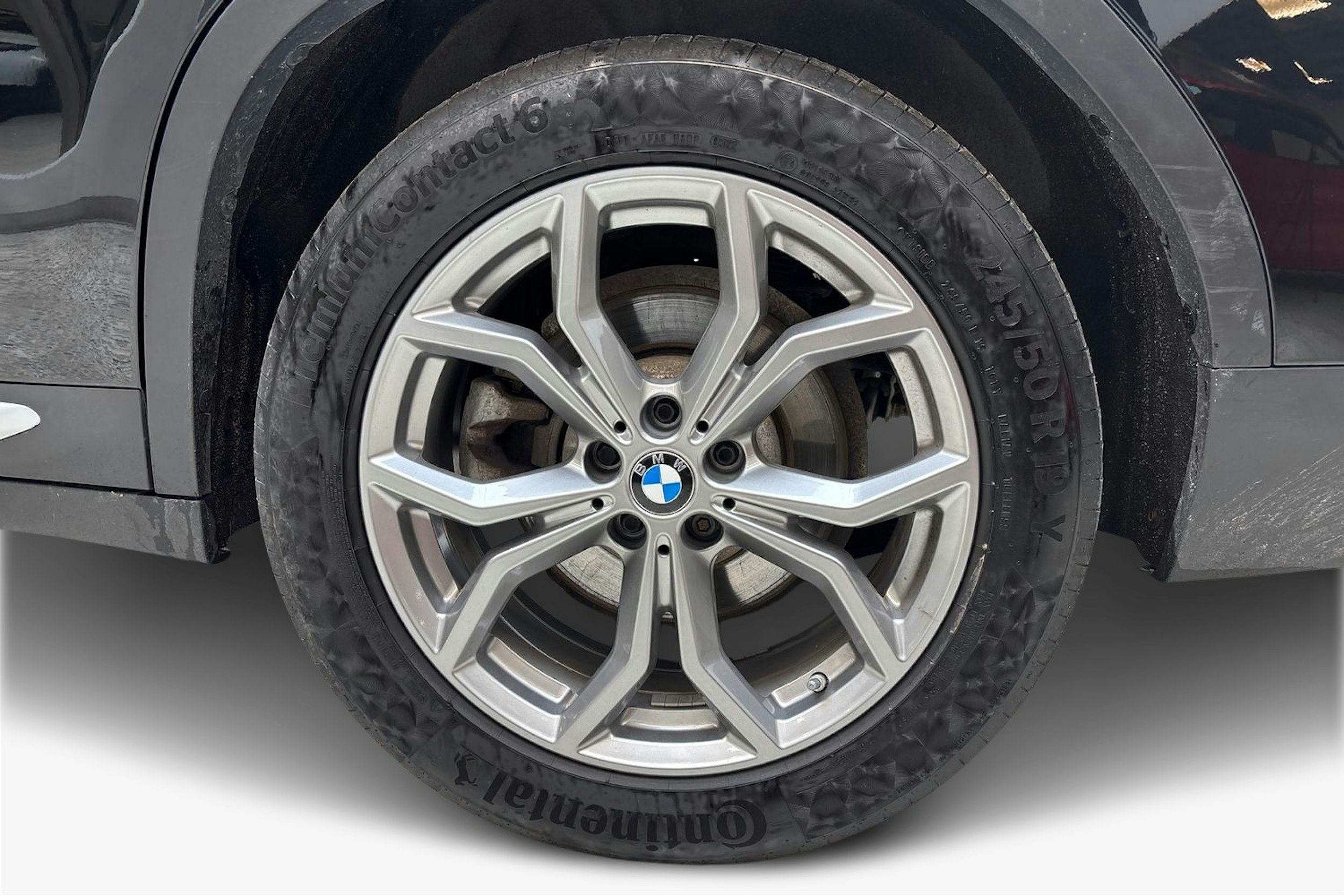 musta BMW X4 2019 kuva 11.