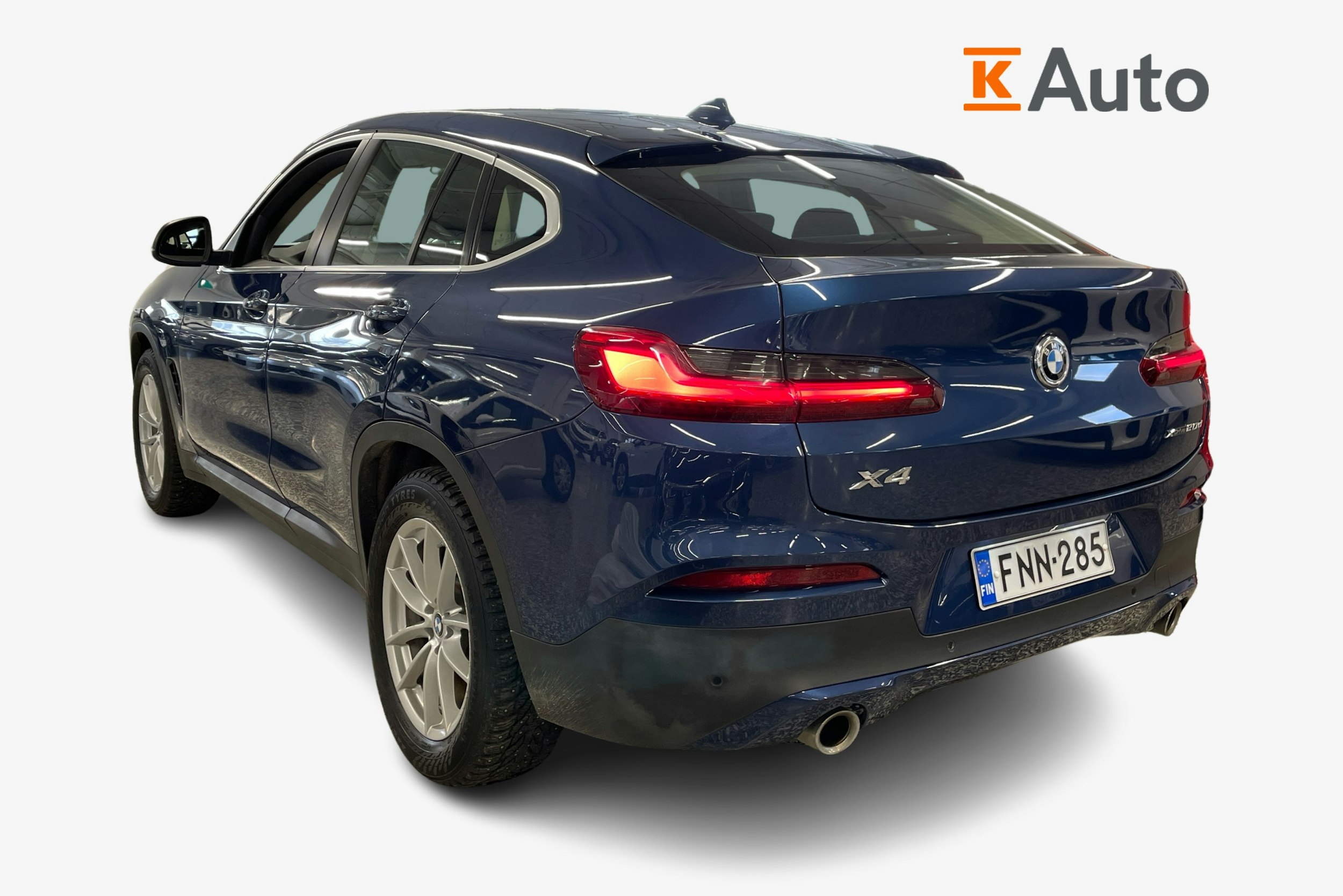 sininen BMW X4 2019 kuva 2.