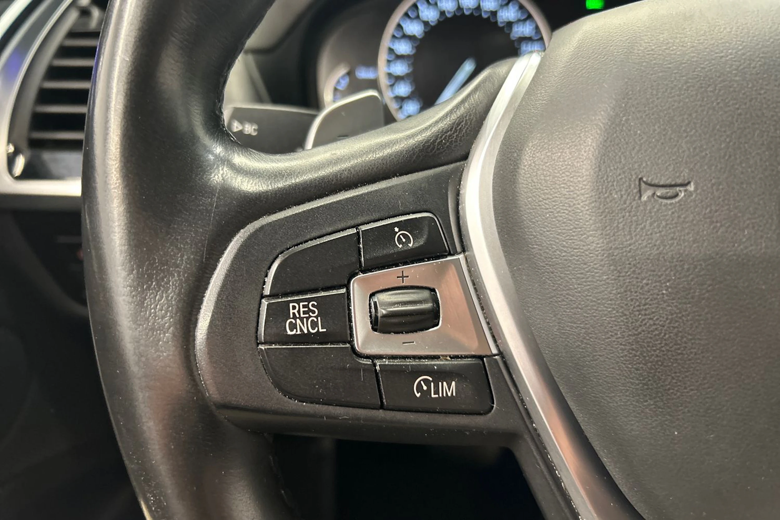 musta BMW X4 2019 kuva 15.