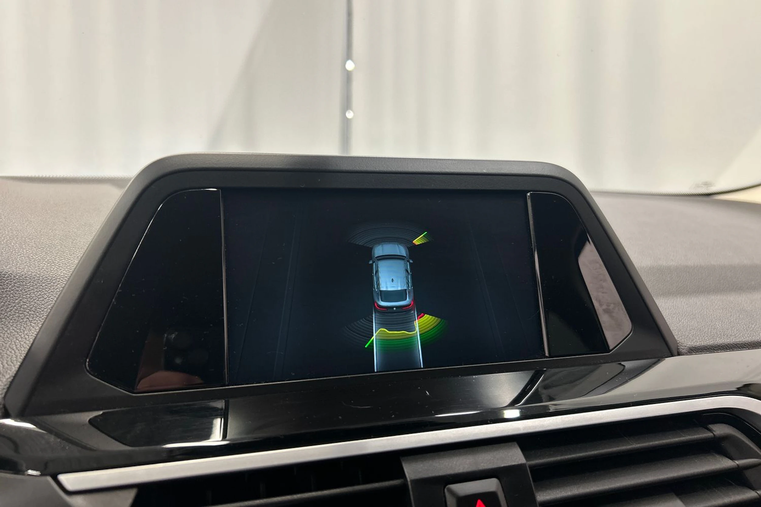musta BMW X4 2019 kuva 19.