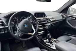 Musta BMW X4 2019 kuva 3.