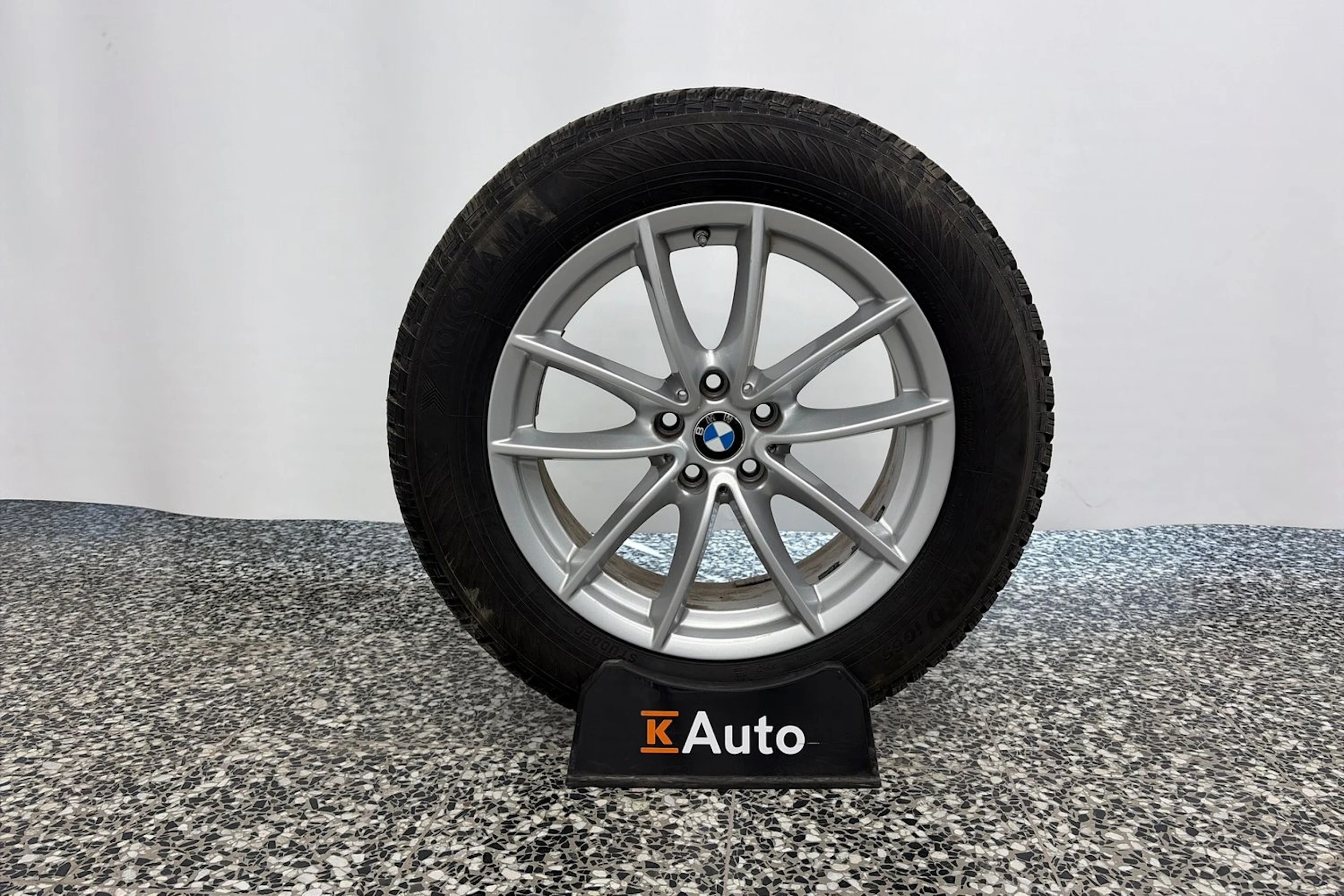 Musta BMW X4 2019 kuva 13.