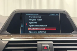 Musta BMW X4 2019 kuva 22.