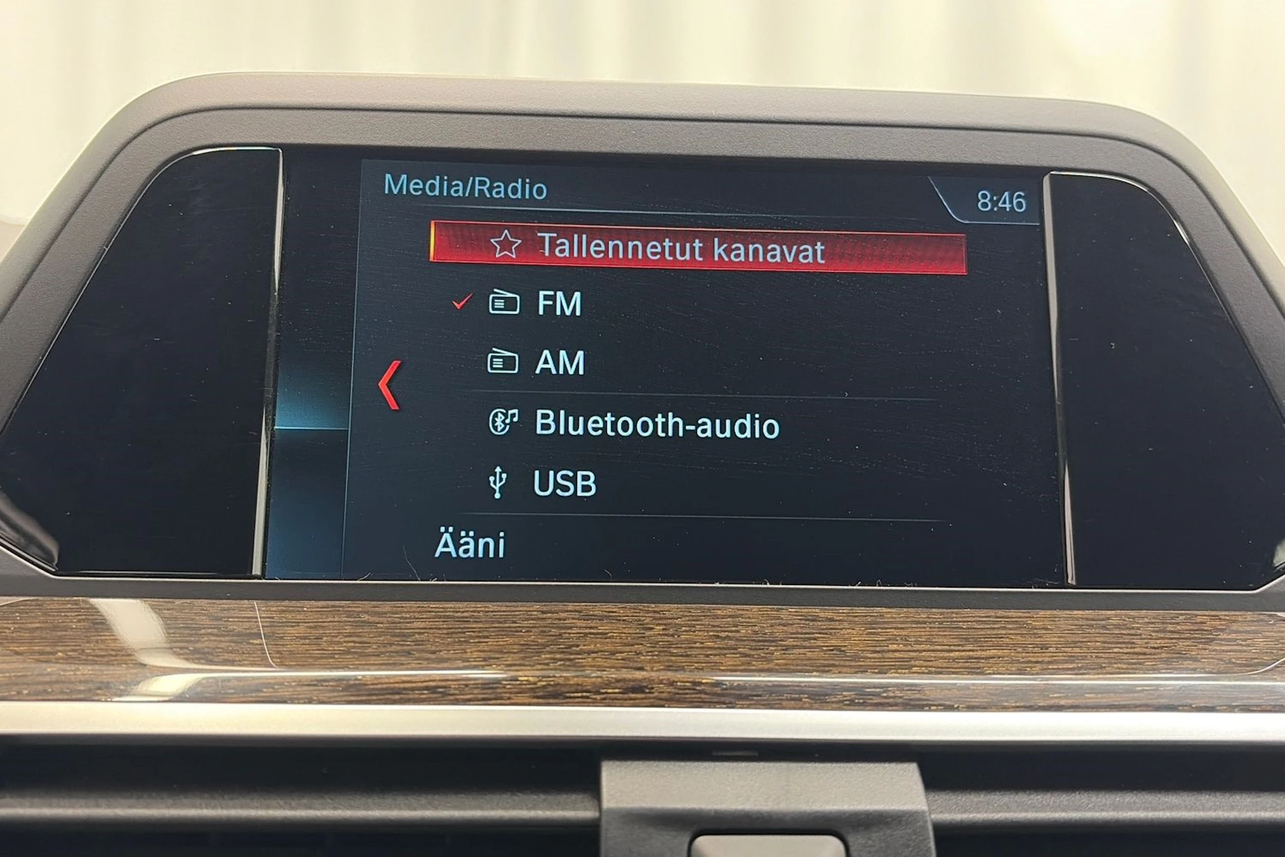 Musta BMW X4 2019 kuva 23.