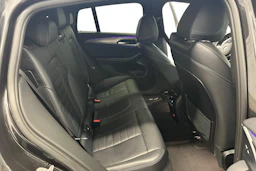 musta BMW X4 2020 kuva 12.