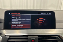 musta BMW X4 2020 kuva 24.