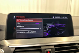 musta BMW X4 2020 kuva 27.