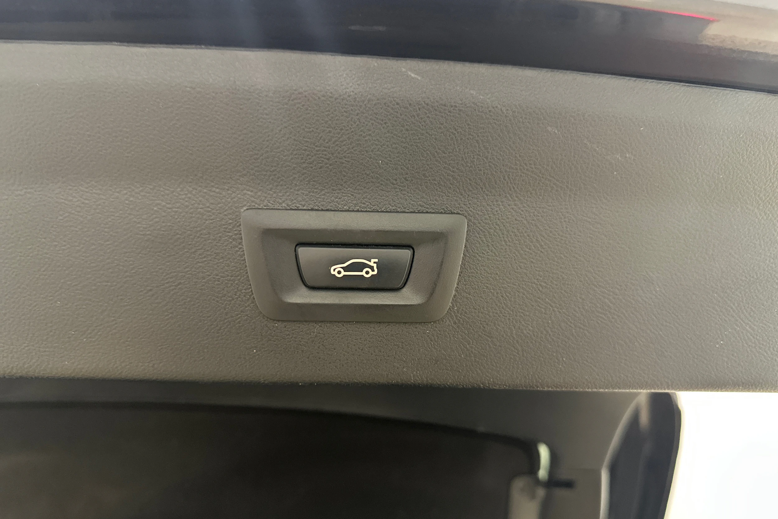 musta BMW X4 2020 kuva 31.