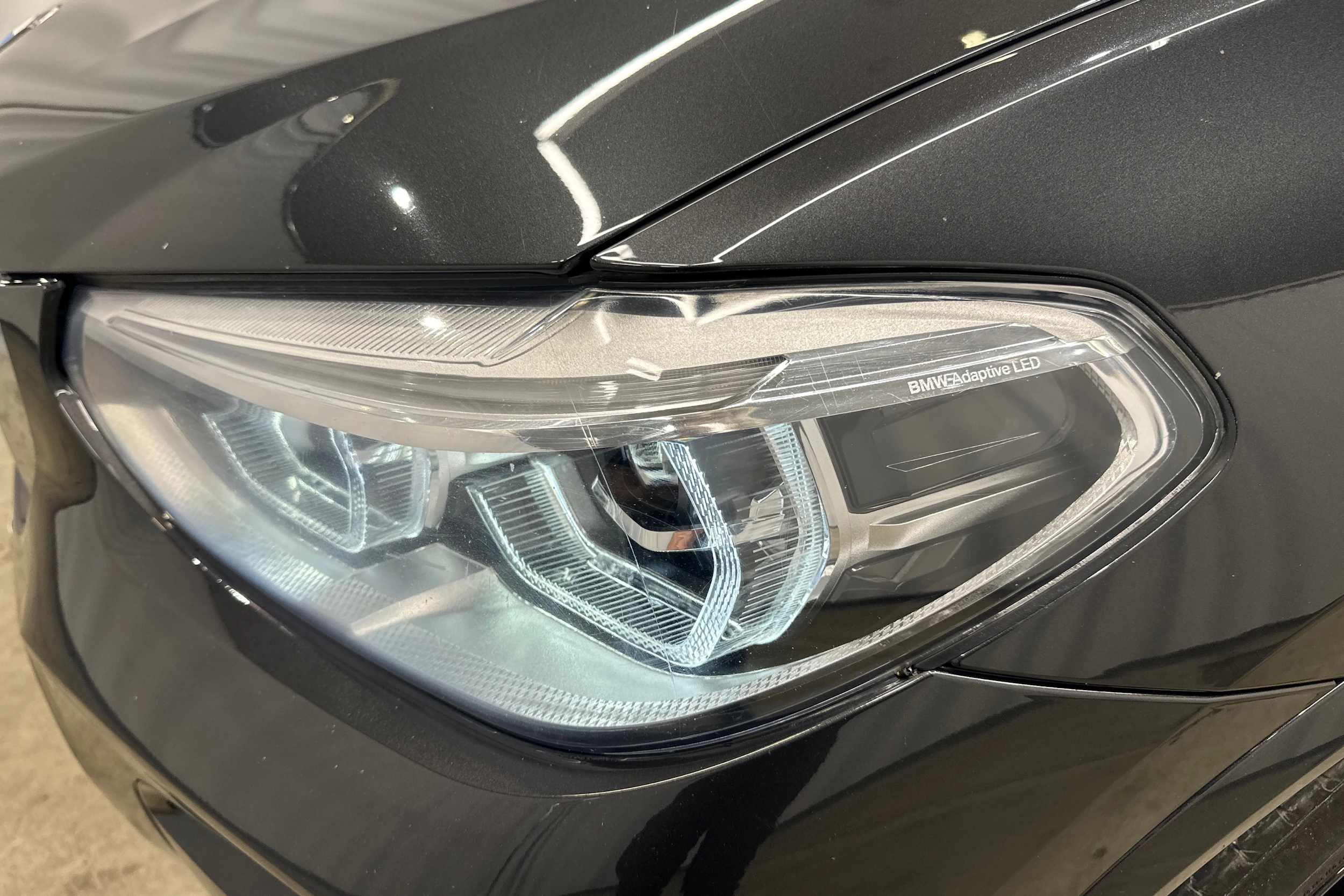 musta BMW X4 2020 kuva 33.