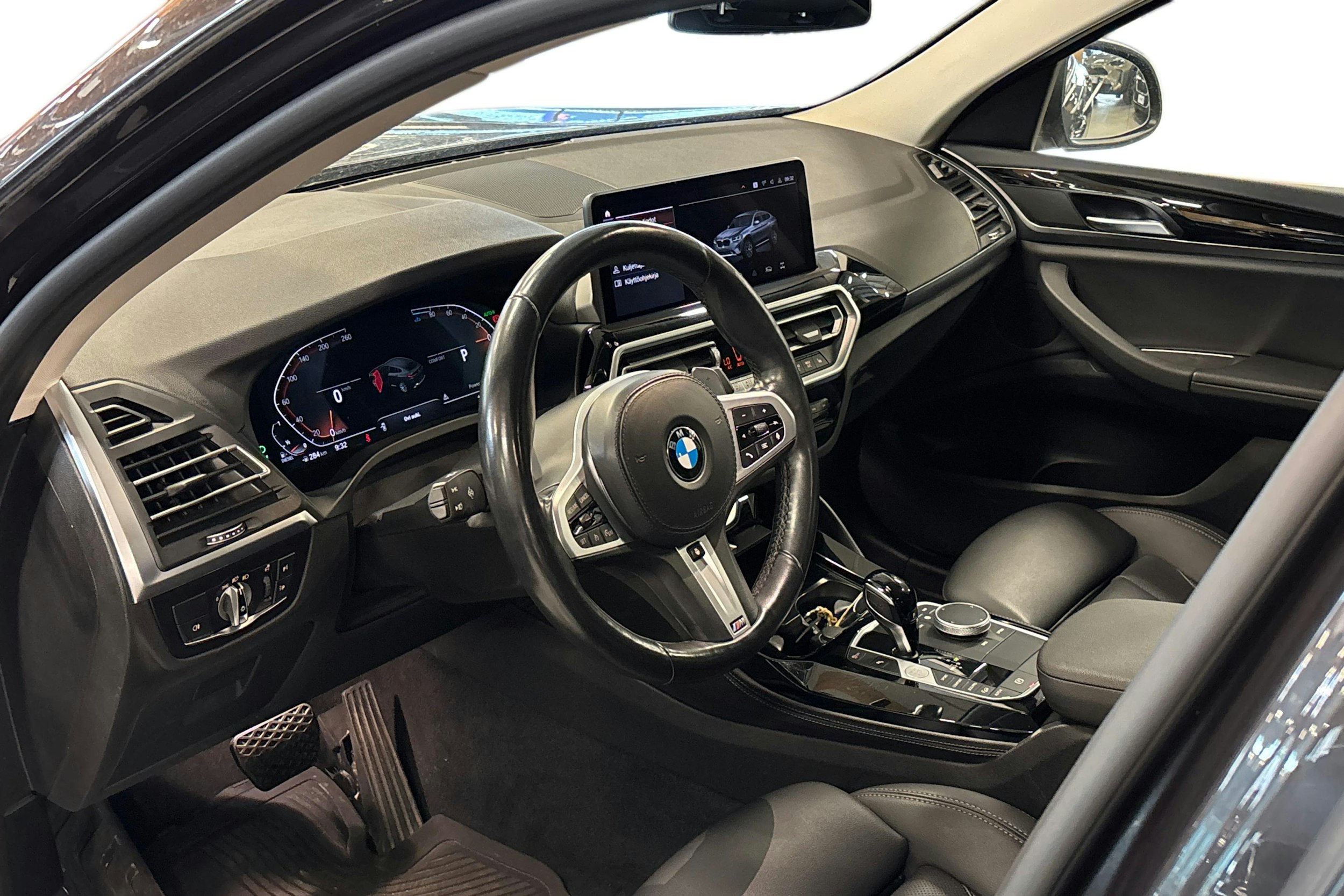 harmaa BMW X4 2021 kuva 3.