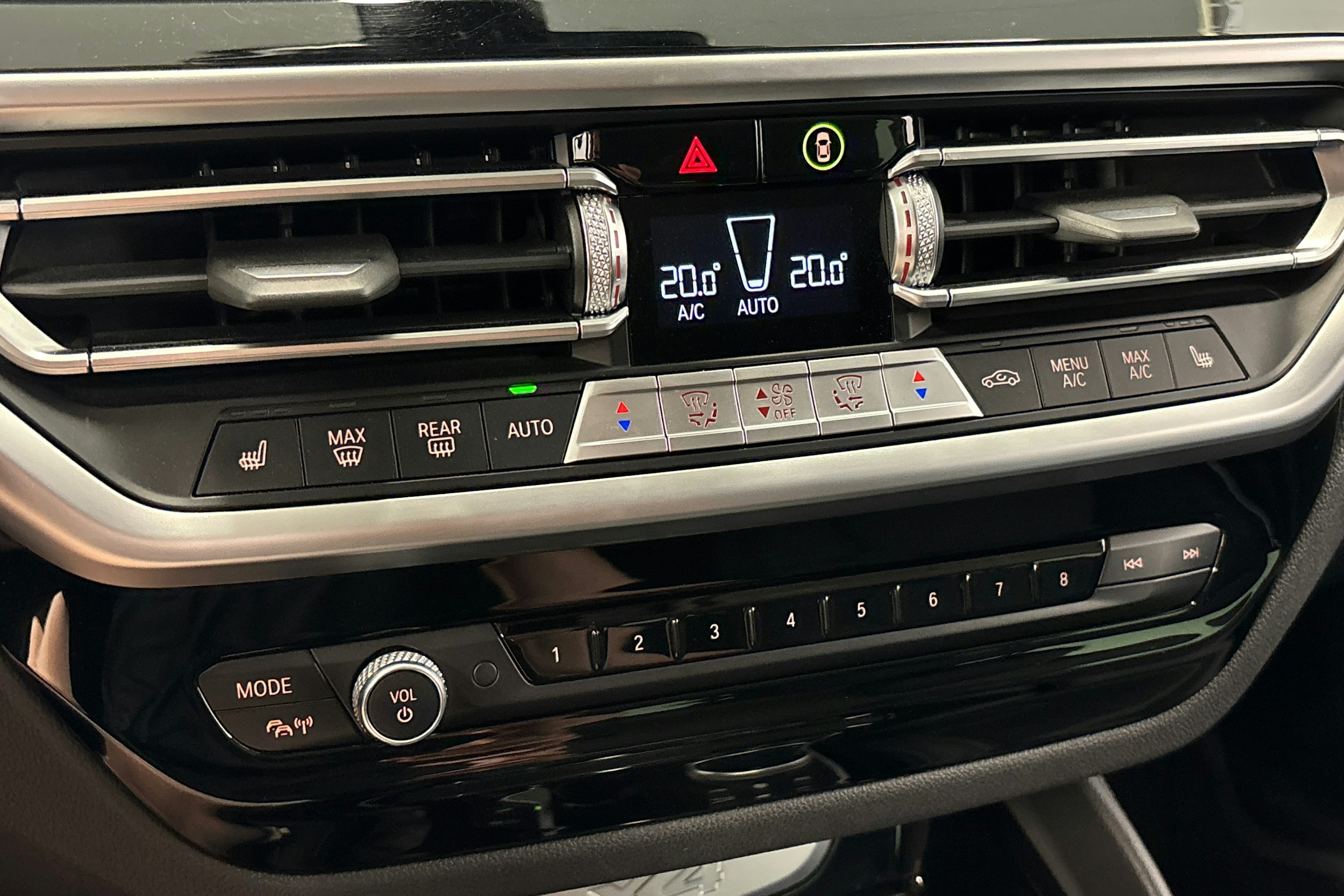 harmaa BMW X4 2022 kuva 29.