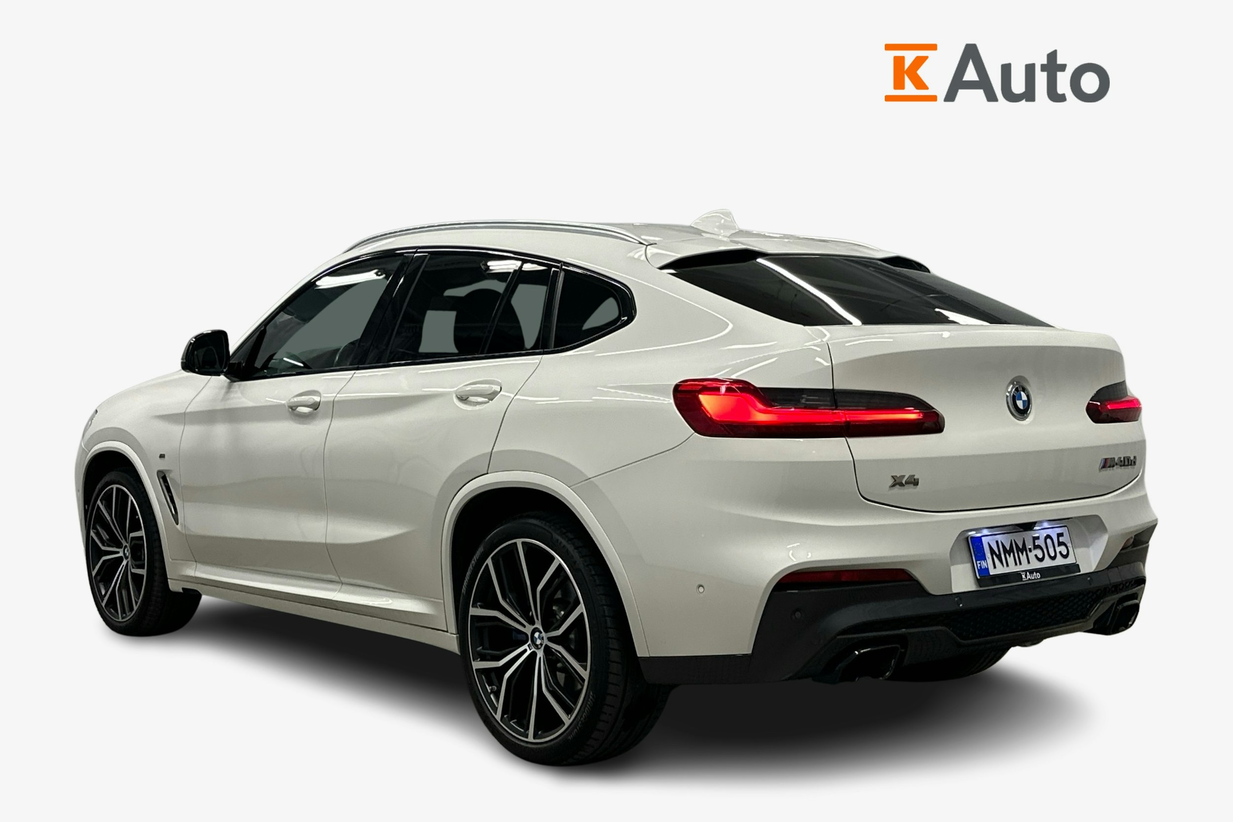 valkoinen BMW X4 2021 kuva 2.