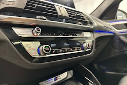valkoinen BMW X4 2021 kuva 20.
