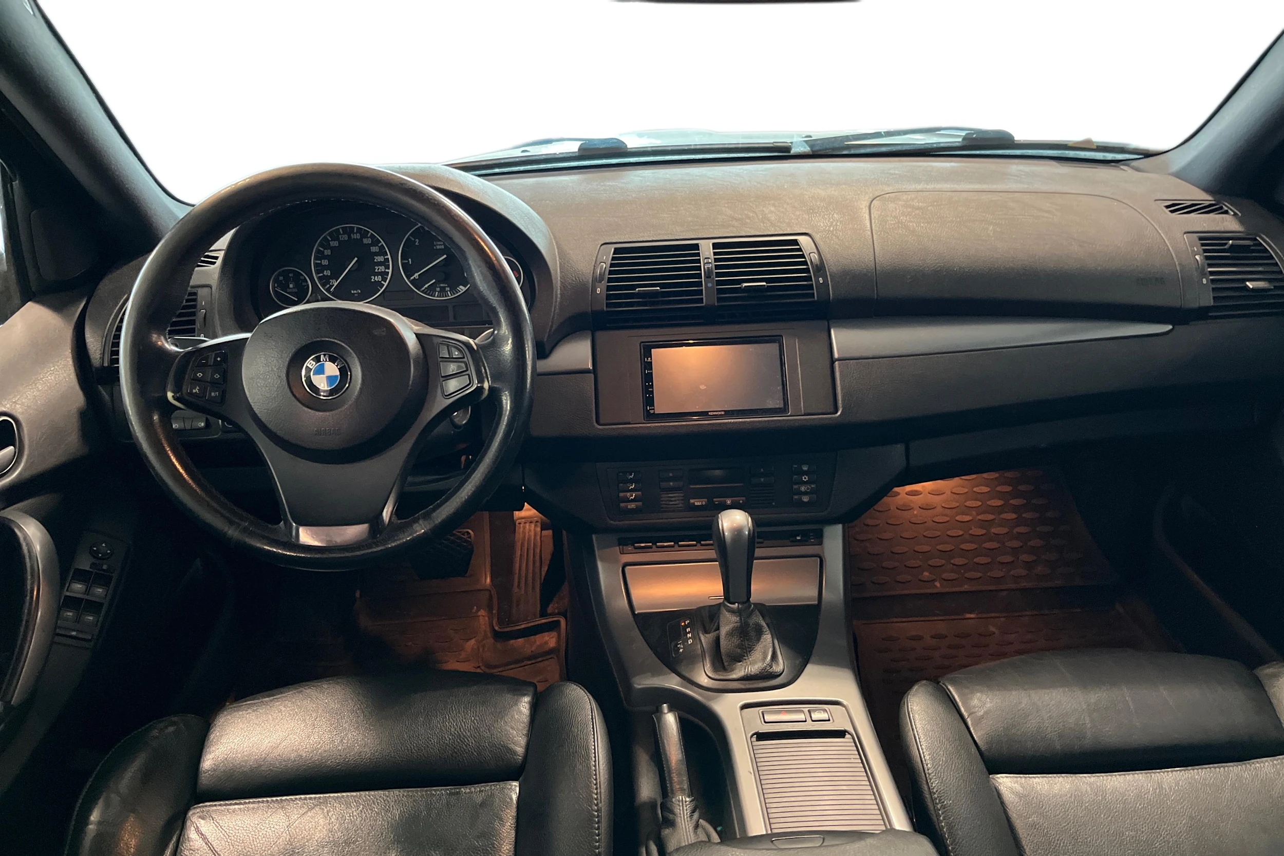 Musta BMW X5 2005 kuva 7.
