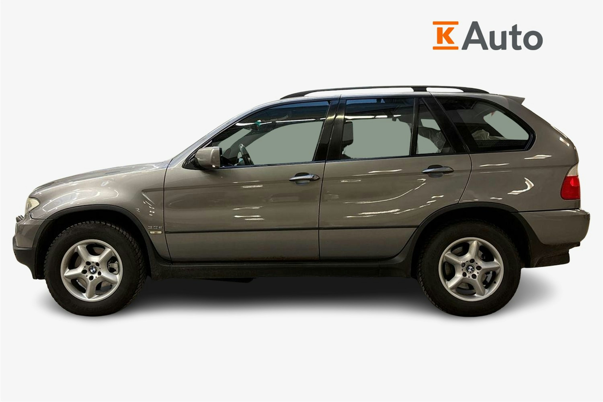 Harmaa BMW X5 2005 kuva 6.