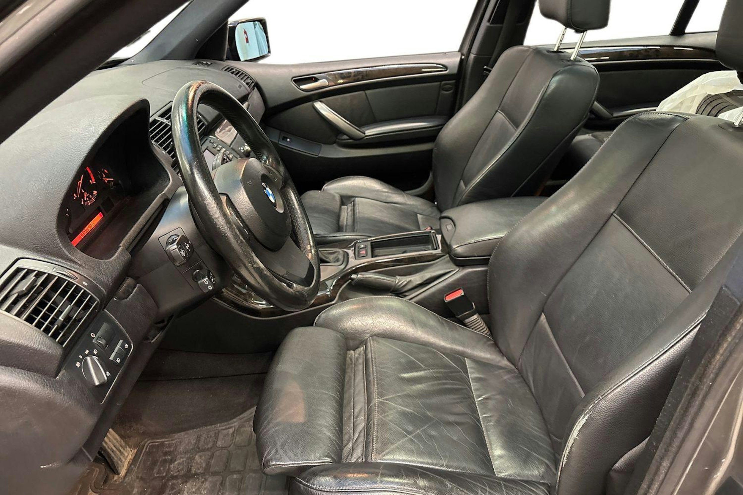 Harmaa BMW X5 2005 kuva 10.