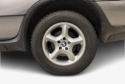 Harmaa BMW X5 2005 kuva 11.