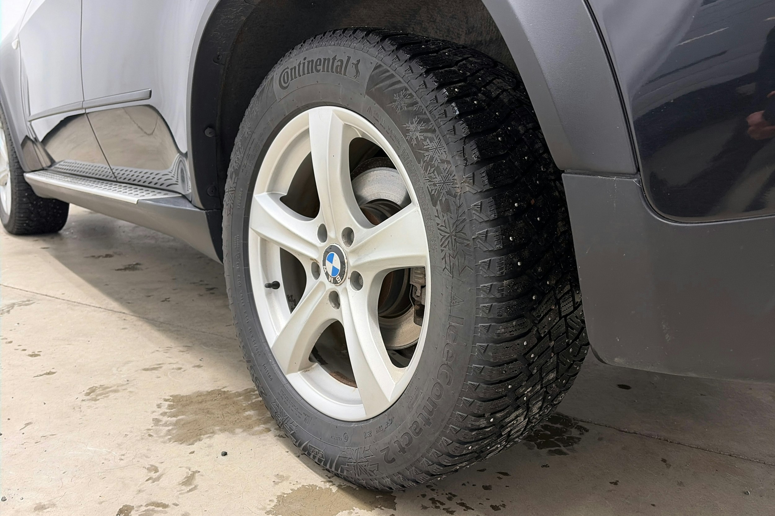 musta BMW X5 2008 kuva 13.