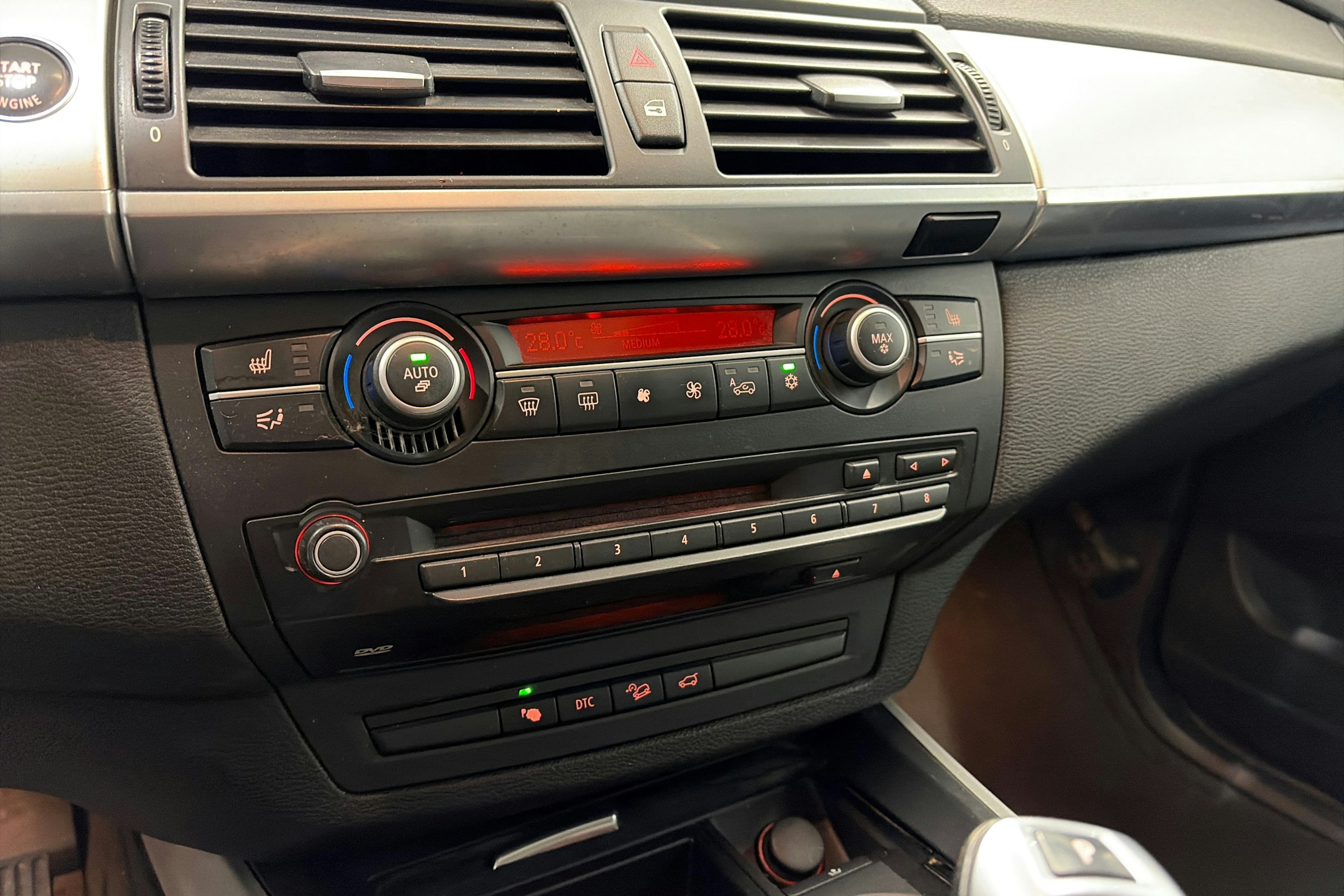 musta BMW X5 2008 kuva 18.