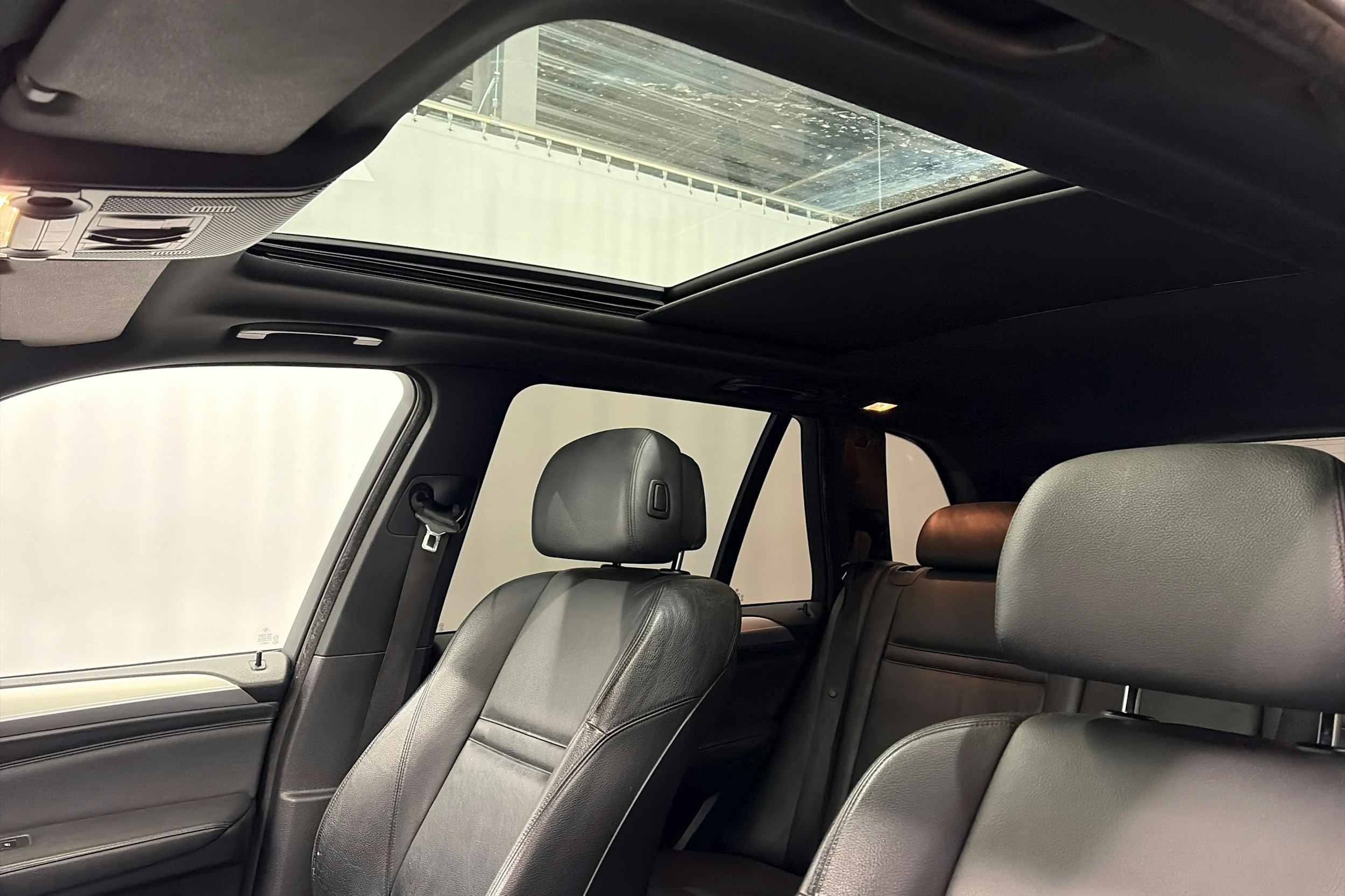 musta BMW X5 2008 kuva 20.