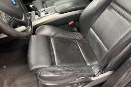 musta BMW X5 2008 kuva 22.