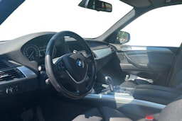 Valkoinen BMW X5 2011 kuva 3.